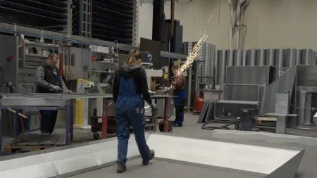 Fabrik-Arbeit.jpg